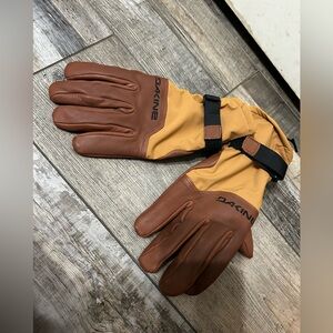 Dakine Men's Tacoma Leather Gloves in Brown and Tan